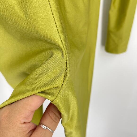 The Andamane | NWT Kendall Off Shoulder Capri Jumpsuit in Kiwi Lycra Catsuit XS - Picture 11 of 14